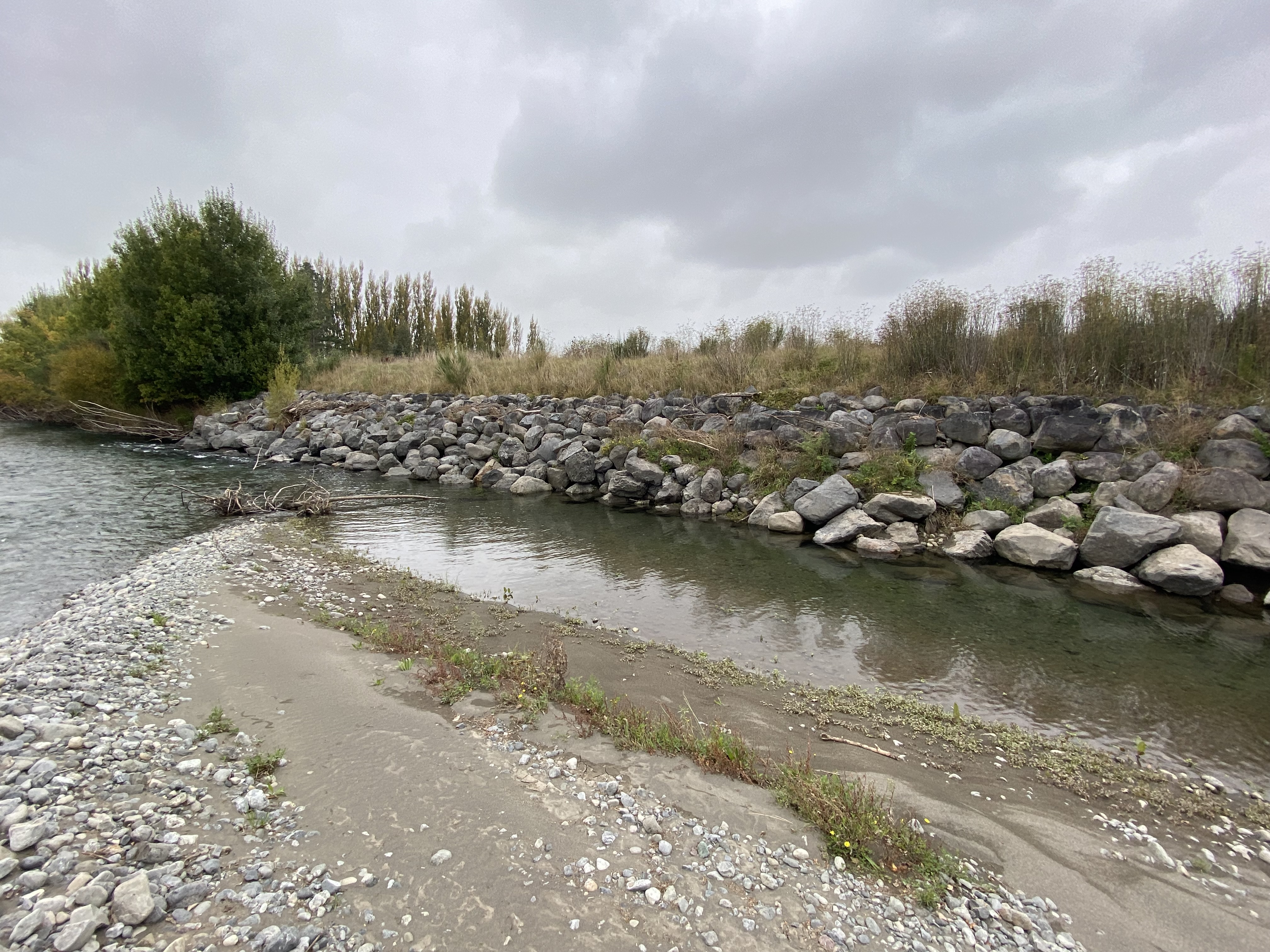 The true right bank of the Waiōhine River at Fullers Bend