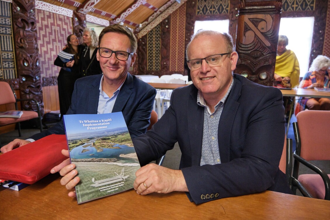 Nigel Corry and Daran Ponter at Raukawa Marae